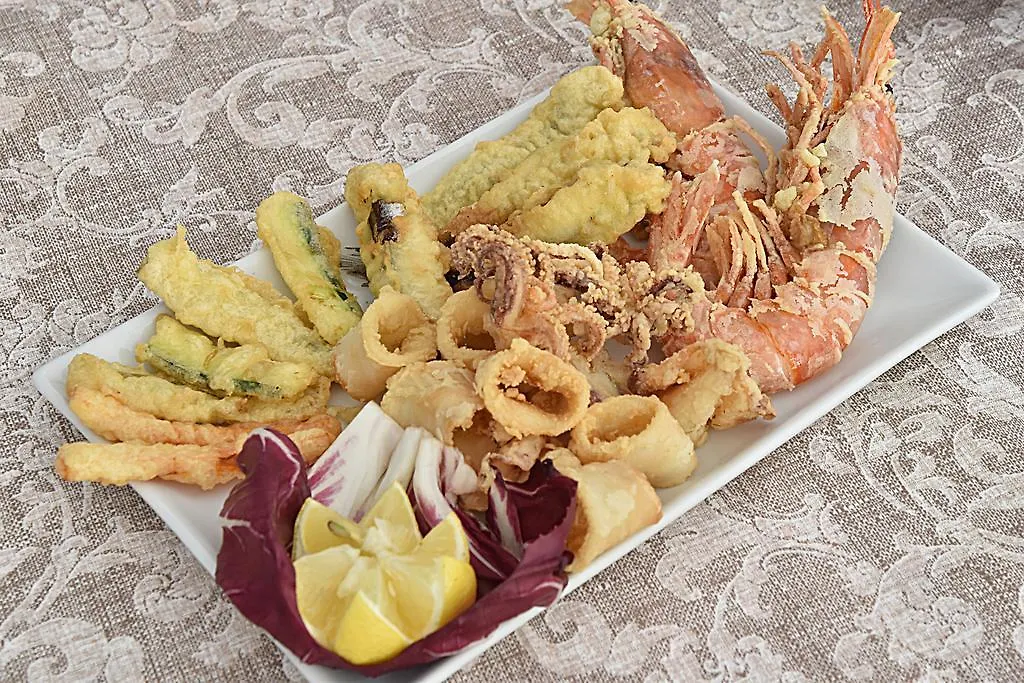 Hotel Continental Pietra Ligure 3*,